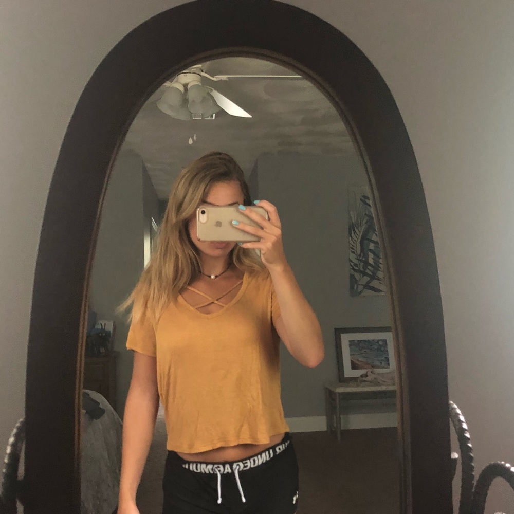 Off yellow, Crisscrossed top.